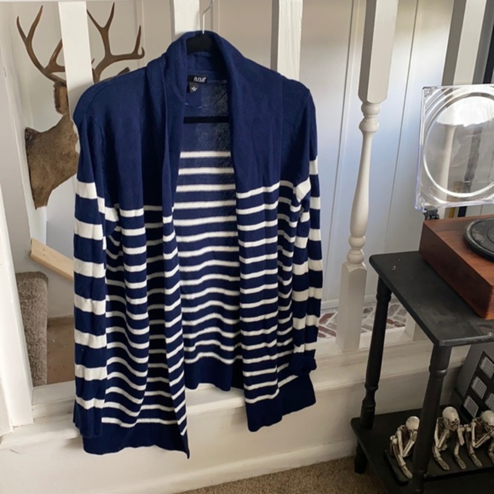 🐞 Ana blue and white open front cardigan striped